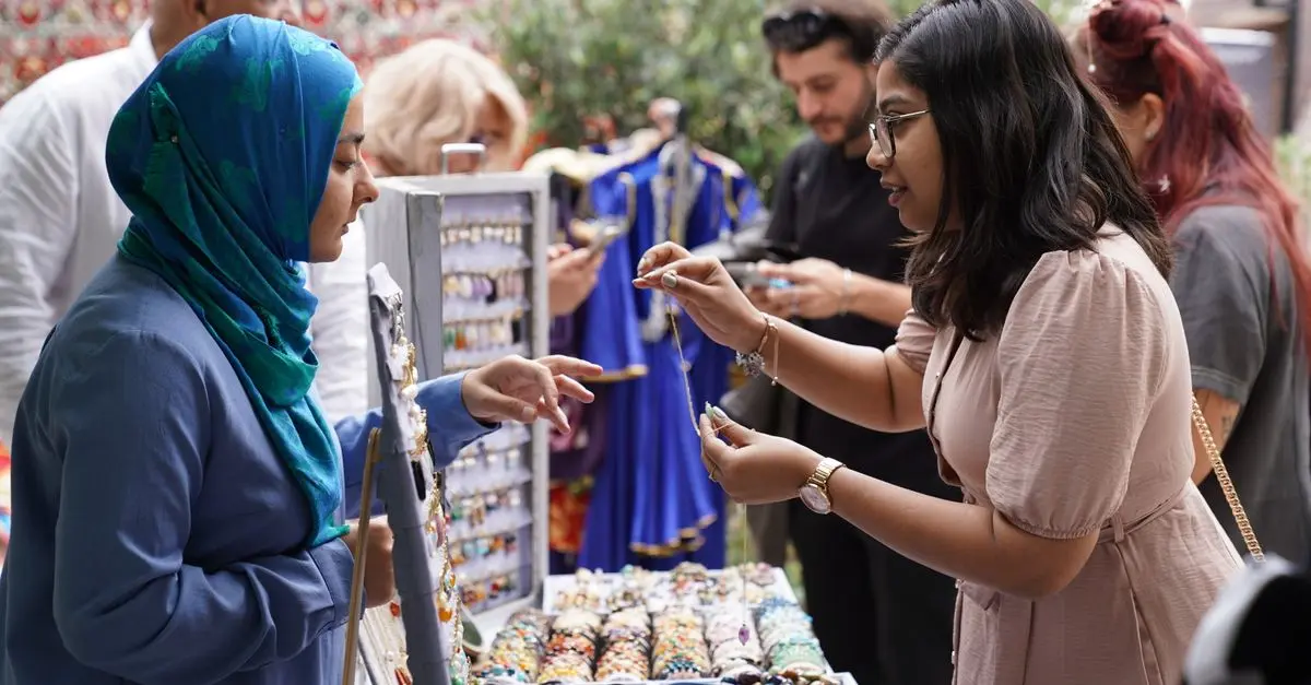 Guide des comportements à adopter en voyage : Us et Coutumes